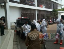 BPBD KBB Semprotkan Disenfiktan Di Setiap Ruangan SKPD