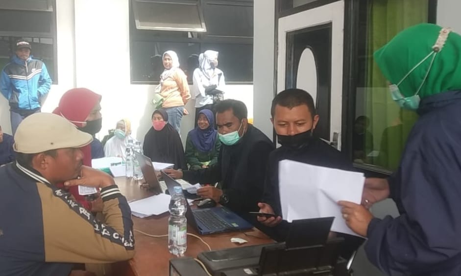Desa Sukaluyu Bandung Gebyarkan Program  Vaksinasi 2 dan 3
