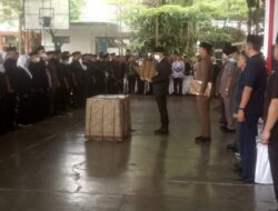 Bupati Hengky Kurniawan melantik 451 Kepala Sekolah SD dan SMP Dikabupaten Bandung barat.