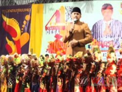 Puncak Milad Desa Gudangkahuripan ke 44 Tahun Hengky Bagikan Sembako