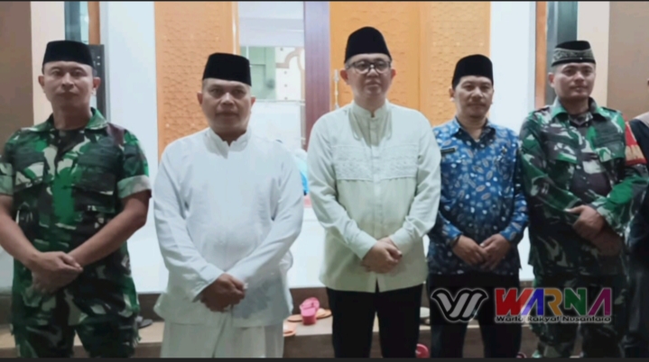 Giat Perdana Sekda Bandung Barat Ade Zakir Gantikan Bupati di Acara Safari Ramadhan