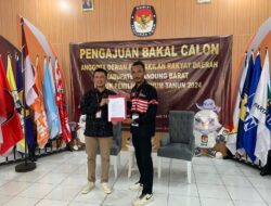 Partai PKN KBB Menyerahkan Pendaptaran Bacaleg Di Pemilu 2024