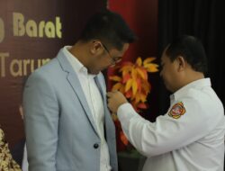 Hengki Kurniawan Meraih Penghargaan Pembina Umum Karangtaruna Kab/Kota