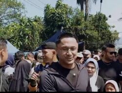 Hengki Kurniawan Bawa Program Untuk Masyarakat di Pasar Lembang Hingga Ribuan Warga Hadir Berdesakan 