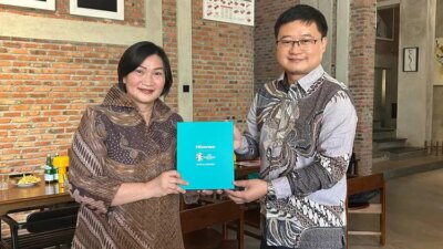 Hisense dan Medicom Charitable Basis Tandatangani Nota Kesepahaman untuk Donasi Track Medis di Indonesia