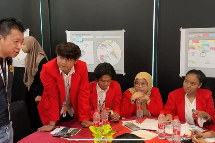 UNTAG dan MAXY Academy Gelar Workshop Design Pondering untuk Mahasiswa