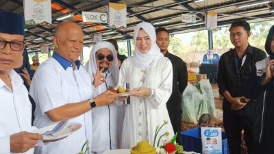 Doa Bersama Habibi Calon wakil Gubernur Jawa barat 2024 di Pasar Modern Lembang KBB