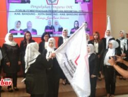 Khusus Perempuan, Telah di Lantik FPPI KBB Hj. Violia Azarah. SE Sebagai Ketua dan Ini dia Pengurus Lainnya