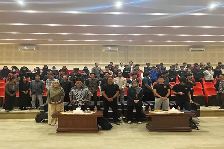 Git Workshop 2024 Mempersiapkan Mahasiswa Menghadapi Industri Teknologi