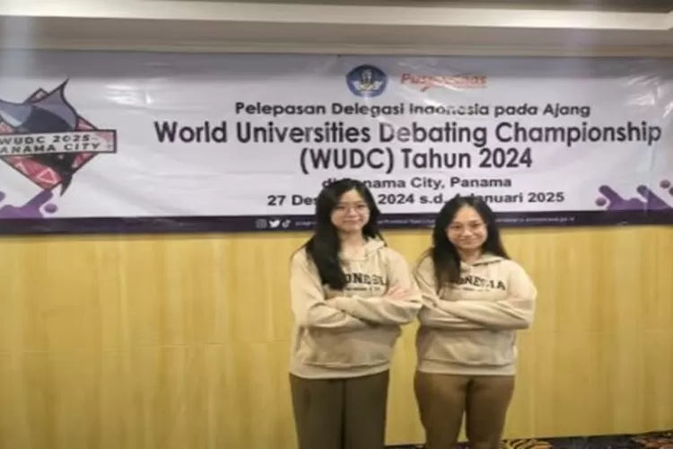 Mahasiswa Universitas Binus memenangkan penghargaan di WUDC 2025