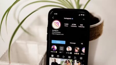 Waktu sangat bagus posting Instagram pada tahun 2025 untuk membuat konten virus