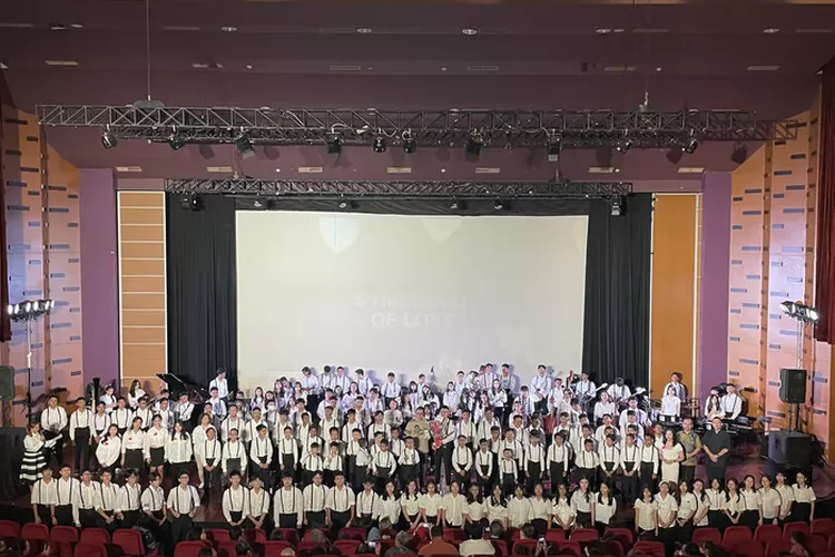 Kayne Hadoespito mengadakan konser amal ‘Symphony of Love’ untuk anak -anak