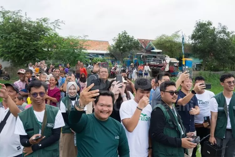 Eratani mengumumkan teknologi drone untuk petani Jawa Barat