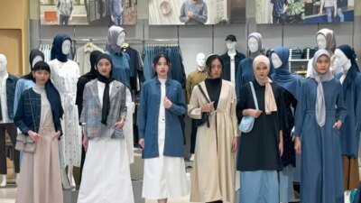 Debu Hadir Ramadhan Soiree dengan Rayya Denim Assortment