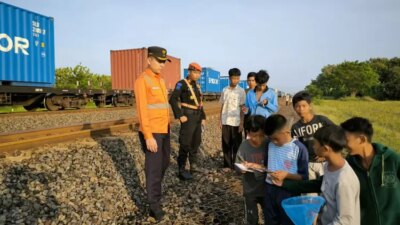 Kai mengingatkan bahaya Ngabuburit di garis kereta api