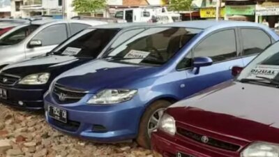 Waktu kualitas terbaik untuk menjual mobil bekas untuk menghasilkan laba maksimum