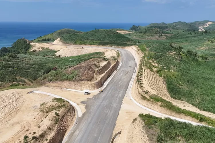 Proyek Jalan Crossing Selatan Bululawang-Tambakrejo melebihi goal