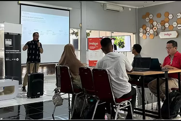 Telkom Indonesia dan Ledgerowl meningkatkan Literasi Keuangan MSM dengan AI