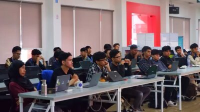 Pengembang UI Indigo dan Google UNM Educate UI dengan CSS Tailwind