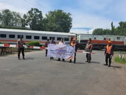 Kai, TNI, Polri, dan Pendidikan Keselamatan Serangga Railfans
