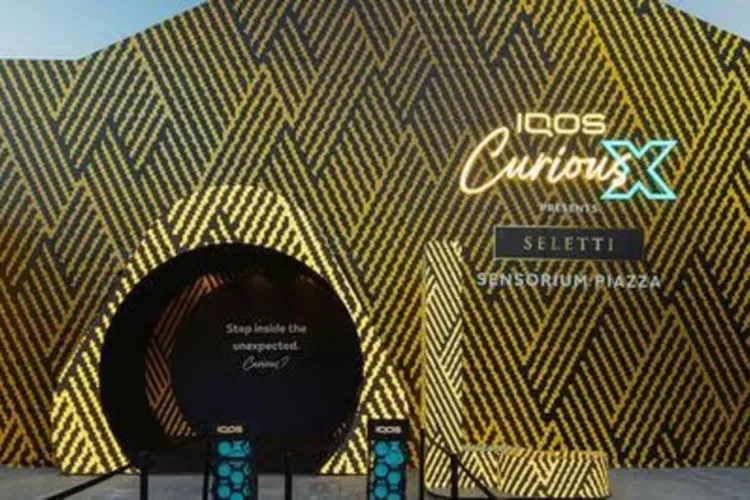 IQOS dan Seletti menghadirkan instalasi seni inovatif di Milan