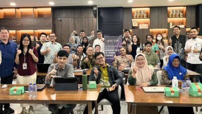 Maxy Academy mendorong literasi AI dengan menggunakan lokakarya inovatif