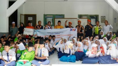 Kai Daop 1 Jakarta Pendidikan Keselamatan Keselamatan untuk Siswa Sekolah Menengah