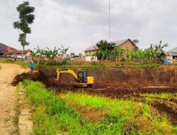 Di Balik Lalu-Lalang Truk Tanah: Ini Penjelasan Ketua RW 07 Sukatani Ngamprah