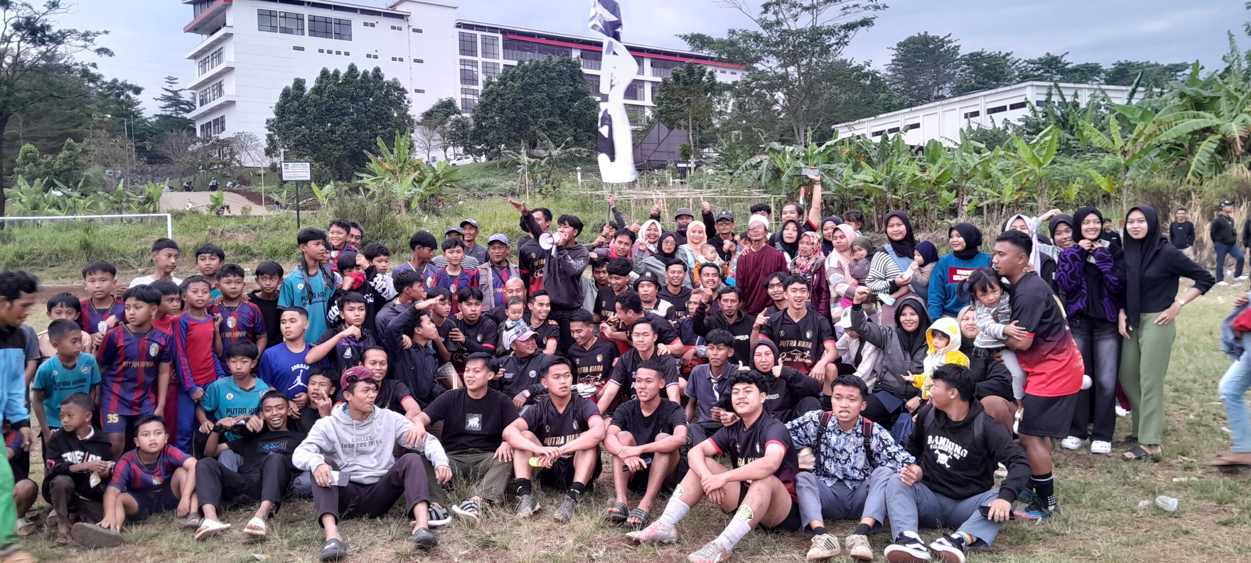 Tim Sepak Bola Rw 03 Desa Mekarsari