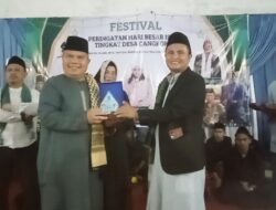 Penuh Haru Camat Batujajar Deden Mulyadi di Acara Tabligh Akbar Desa Cangkorah. Ternyata ini