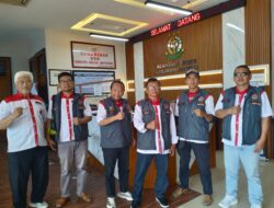 Koruptor dan Pembangkang Jangan Dibiarkan! LAKI KBB Berdiri di Belakang Bupati Jeje