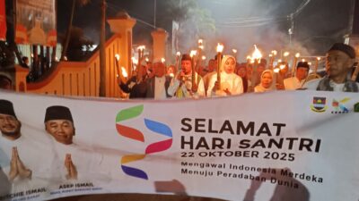Menyala Pawai Obor Hari Santri di Kecamatan Ngamprah, Simbol Semangat Tak Pernah Padam