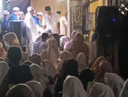 Penuh Haru dan Doa, Hj. Pipih Supriati Bersama Keluarga Siap Menunaikan Ibadah Umroh