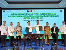 PLN dan KAI Tandatangani MoU Elektrifikasi Jalur Kereta, Dorong Transportasi Rendah Emisi