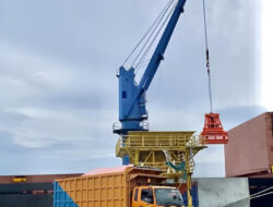 Pelabuhan Tanjung Wangi Dorong Kelancaran Distribusi Pupuk Nasional