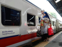 KA Rajabasa dan KA Kualastabas Tulang Punggung Angkutan Penumpang KAI Divre IV Tanjung Karang