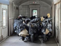 KAI Daop 1 Dukung Program Angkutan Motor Gratis DJKA Kemenhub, Angkut 4.144 Sepeda Motor Selama Nataru 2025/2026