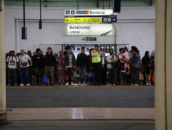 Stasiun Bandung dan Kiaracondong Layani 163 Ribu Pelanggan Datang Selama 16 Hari Liburan Natal dan Tahun Baru, Bukti Bandung Jadi Destinasi Favorit Akhir Tahun