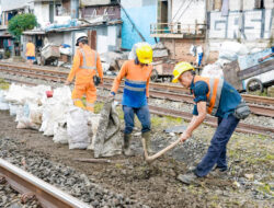 Antisipasi Cuaca Ekstrem dengan Curah Hujan Tinggi, KAI Daop 1 Jakarta Siagakan Tim Tanggap Darurat dan Lakukan Normalisasi Jalur