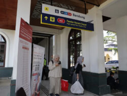 Stasiun Bandung Tingkatkan Pelayanan, Akses Penumpang KA Feeder Whoosh Dipusatkan ke Sisi Utara Stasiun