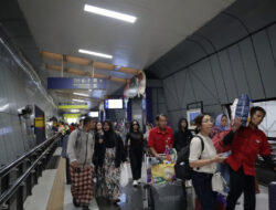 Dua Hari Pasca Idul Fitri 1447 H, Volume Penumpang KA di Daop 2 Bandung Masih Tinggi