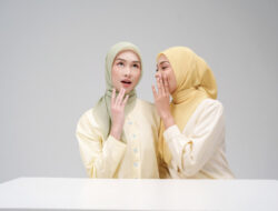 Mengusung Konsep Timeless Fashion, napocut Ungkap Rahasia Hijab Paris Tetap Tegak Paripurna Hingga 100x Cuci