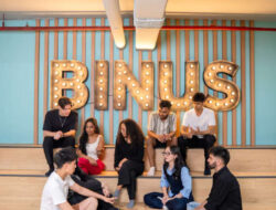 Perbandingan S1 International dan Branch Campus: Keunggulan Program S1 International di Indonesia