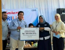 Dukung Pemulihan Aset Nasabah di Sentani, BRI Insurance Bayarkan Klaim Rp304,65 Juta