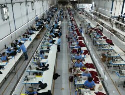 Pabrik Garment Akarsa & Pabrik Sepatu Alas Kaki Tangguh: Sinergi Kapasitas Besar untuk Kebutuhan B2B