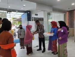 Semarak Hari Pelanggan Nasional, BRI BO Tanjung Priok Sambut Nasabah Hangat Berwastra